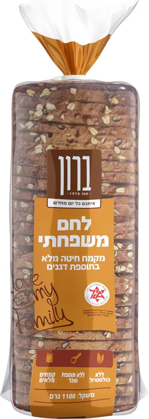 לחם משפחתי מחיטה מלאה עם דגנים